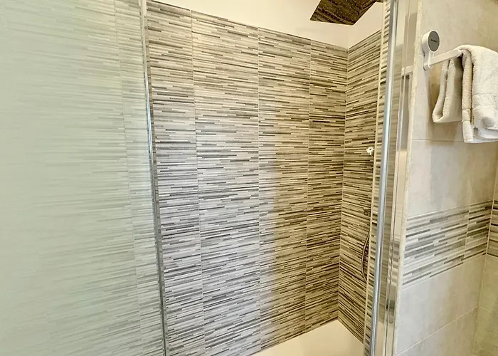 Dimora Prometeo Πανσιόν 4*