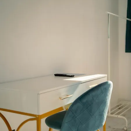 Dimora Prometeo 게스트하우스 4*