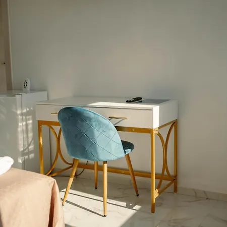 Dimora Prometeo Πανσιόν 4*