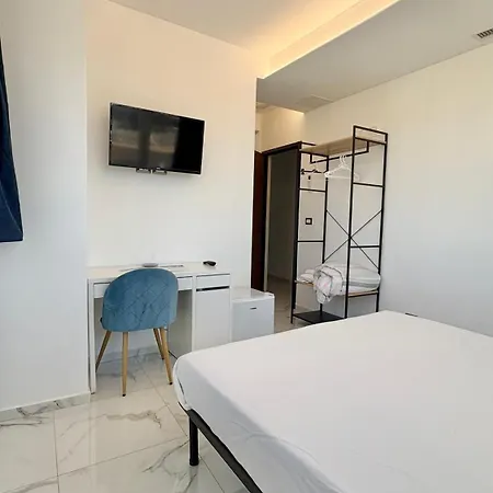 Dimora Prometeo Πανσιόν 4*