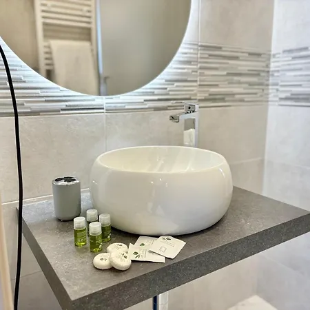 Dimora Prometeo Πανσιόν 4*